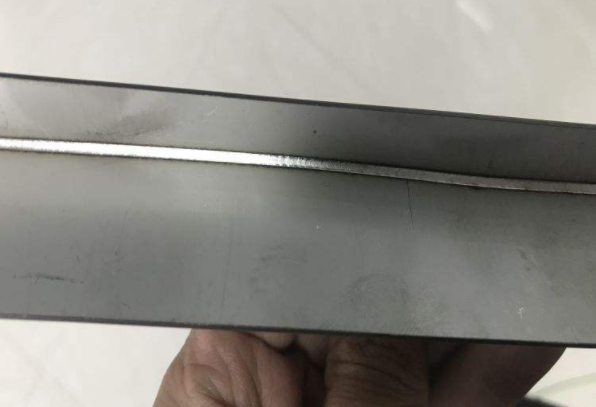 激光焊接機可以焊接什么材料，三雷激光手持焊接機焊接功能多